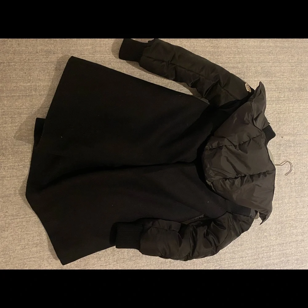 Authentic Moncler Girls Coat - Picture 2 of 4
